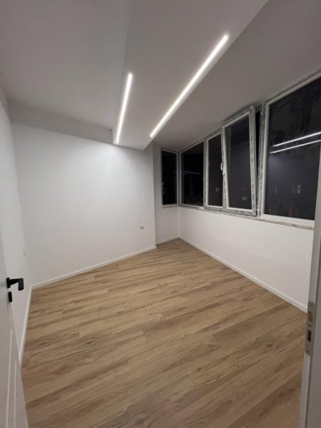 Shitet apartament 1+1 📍Astir, pranë bar artisti