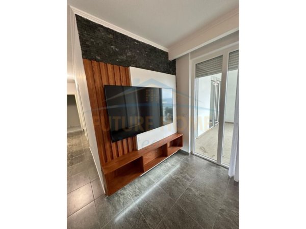 Shitet, Apartament 2+1+Post Parkimi, Shëngjin AL38541