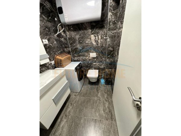 Shitet, Apartament 2+1+Post Parkimi, Shëngjin AL38541