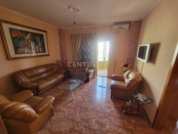 APARTAMENT PER SHITJE 1+1 , MUNDESI KTHIMI EDHE NE 2+1 PRANE DREJTORISE SE POLICISE , DURRES !