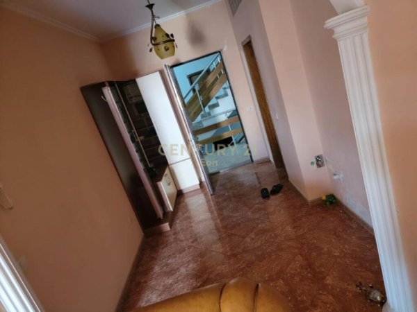 APARTAMENT PER SHITJE 1+1 , MUNDESI KTHIMI EDHE NE 2+1 PRANE DREJTORISE SE POLICISE , DURRES !