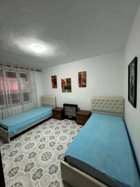 Jepet me qera Apartamenti 2+1 , 21 Dhjetori tek Neranxi (rruga Muhamet Gjollesha)