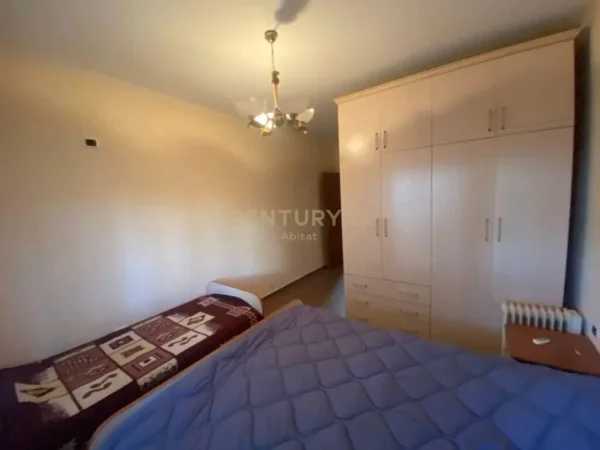 APARTAMENT 1+1 NE SHITJE TTTTTTE MALI I ROBIT 70000EU