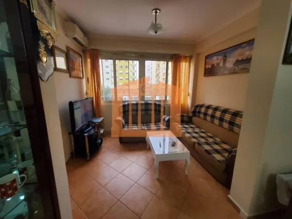 APARTAMENT 2+1 NE PLAZH ILIRIA DURRES,PER QIRA!