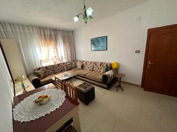 SHITET APARTAMENT 2+1 PRANE SPITALIT DURRES!