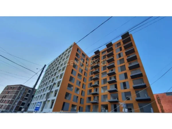 Shitet apartament 2+1 tek ASL VENUE.