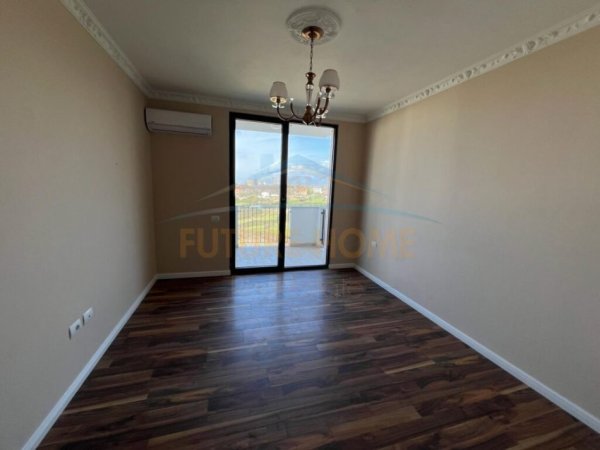 Shitet, Apartament 2+1+2, Liqeni i Thate, Tirane UNA37599