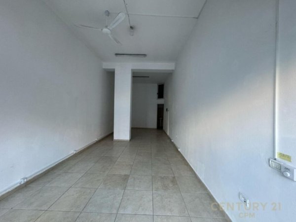 Dyqan 1+1 për qira në Tiranë - 300€ | 38m²