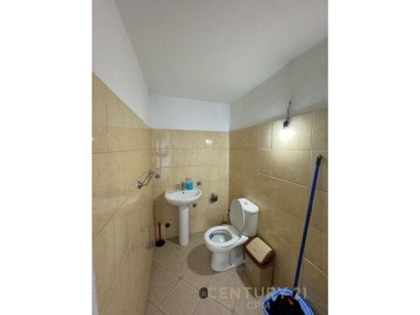 Dyqan 1+1 për qira në Tiranë - 300€ | 38m²