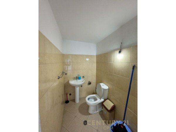 Dyqan 1+1 për qira në Tiranë - 300€ | 38m²