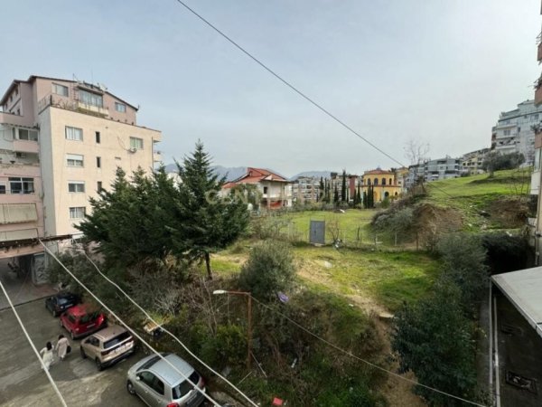 Kodra e Diellit , Jepet me Qira Apartament 1+1 !