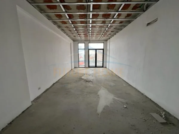 SHITET APARTAMENTI 2+1+2 TE DOGANA