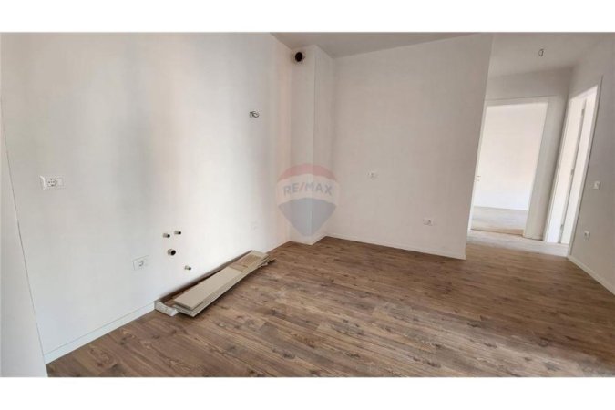 Apartament 2+1+2+post parkimi ne Kompleksin Delijorgji