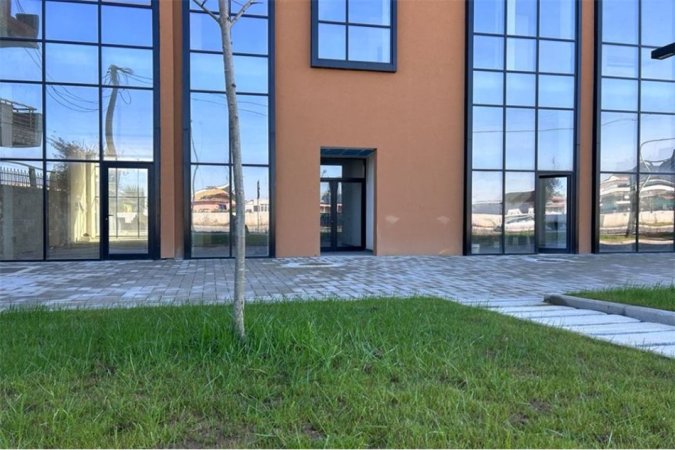 Shitet Apartament 1+1 ne Astir, Rruga Teodor Keko