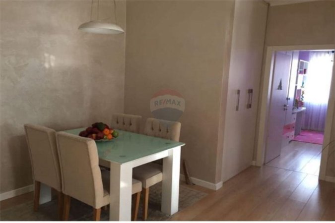 Apartament 2+1 per qira ne Astir !