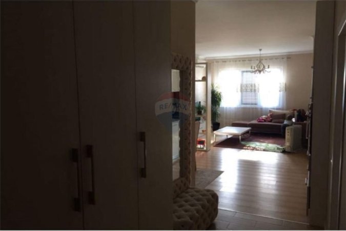 Apartament 2+1 per qira ne Astir !