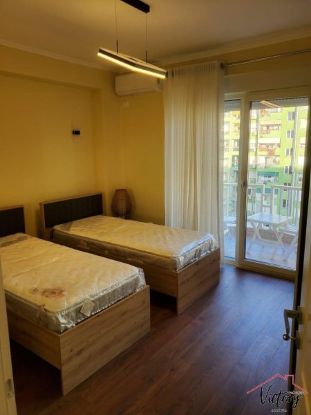 Apartament 2+1+2 me qira ne Bllok