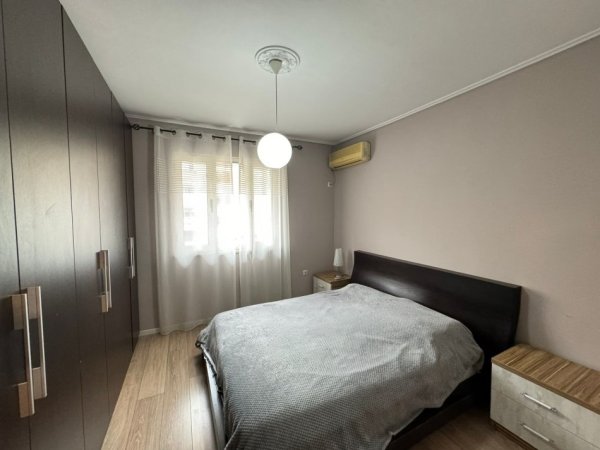 SHITET APARTAMENT 1+1 TEK 21 DHJETORI!