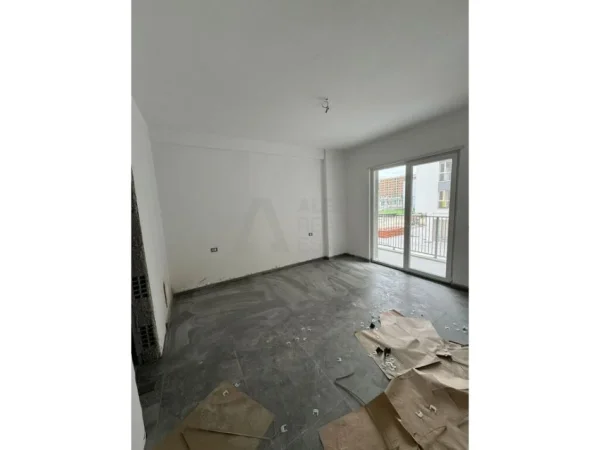 Apartament 3+1 per Shitje