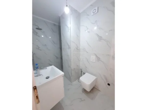 Apartament 1+1 per Shitje