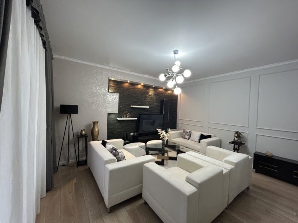 Tirane,Apartament me#Qira (Rruga e Kavajes)