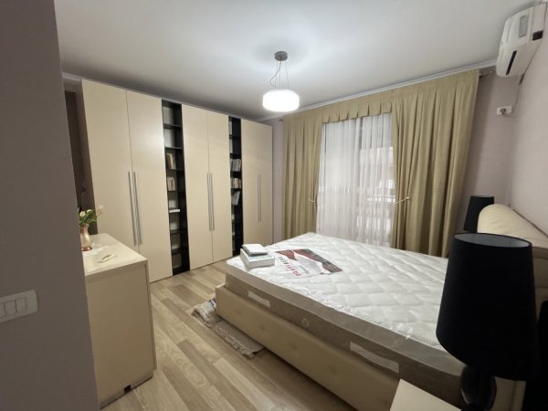 Tirane,Apartament me#Qira (Rruga e Kavajes)