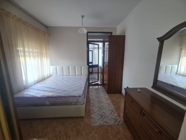 Apartament 1+1 Per Qira, Prane Gjimnazit Petro Nini Luarasi