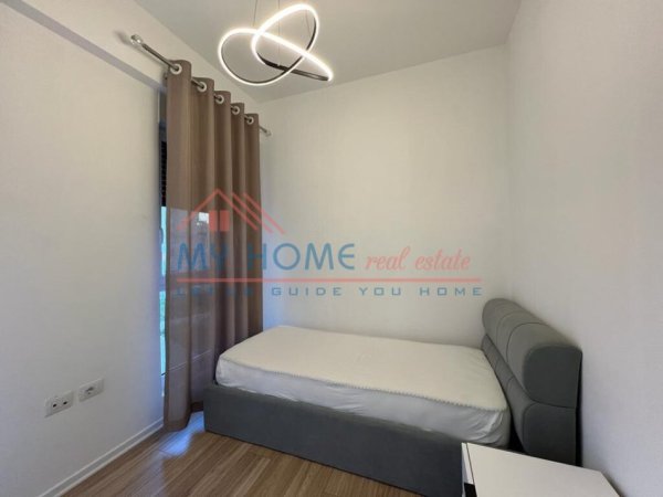 Apartament 3+1 Me Qira Tek 21 Dhjetori ne Tirane(Saimir)