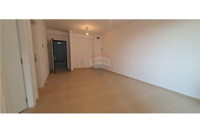 Apartament 1+1 me qira tek Kompleksi Zirkon!