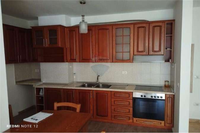 APARTAMENT 2+1- ME QIRA-ASTIR,BULEVARDI MIGJENI