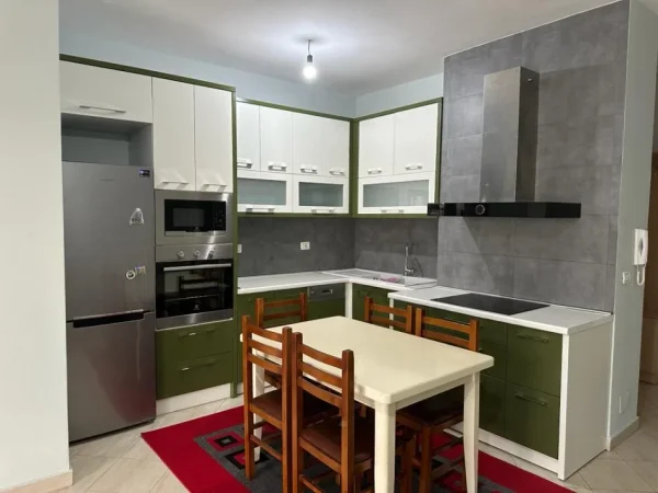 Jepet Shtepi  me qera,    ne Pallat i Ri 2+1  ID 11801