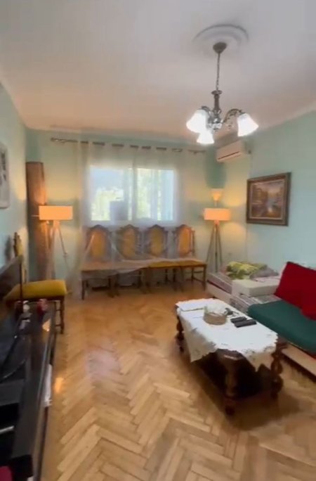 SHITET APARTAMENT 2+1 NE QENDER TE TIRANES