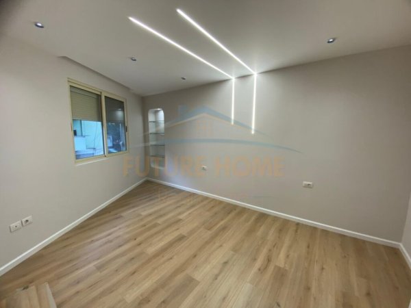 Shitet, Apartament 1+1, Rruga Irfan Tomini
120,000 €