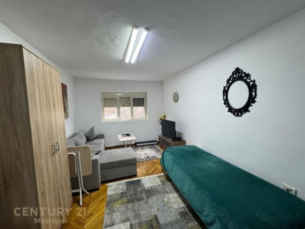 QENDER, APARTAMENT 2+1 PER SHITJE!