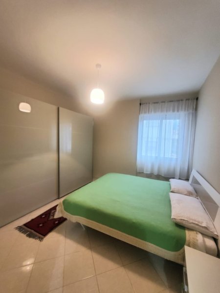 Qera, Apartament 1+1, Fresku, Tiranë