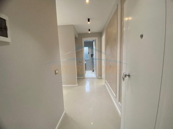 Shitet , Apartament 1+1 , Rr Irfan Tomini, Tirane