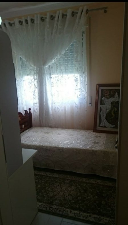 Apartament 2+1 me Qira tek Kopshti Botanik.