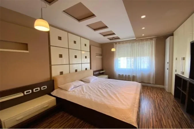 Jepet me qera Apartament 2+1 ne Bllok, Brigada VIII