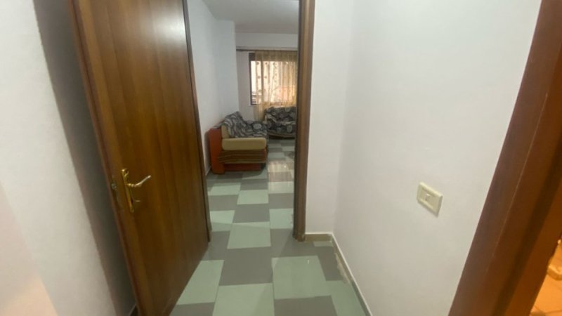 Apartament me qera 1+1(Rruga Elbasanit)