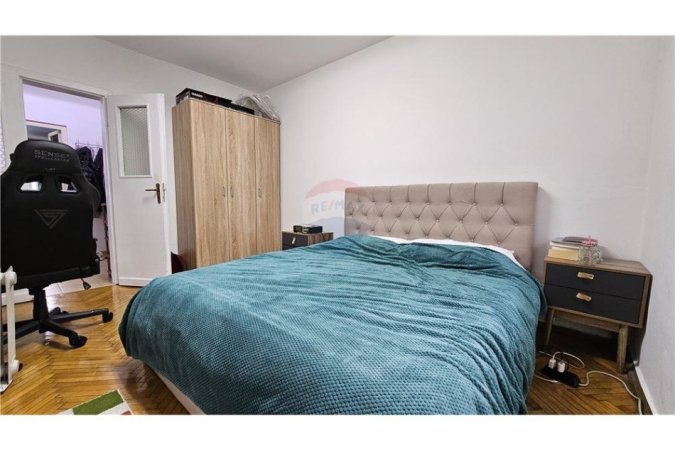 Shitet Apartament 2+1 ne Qender