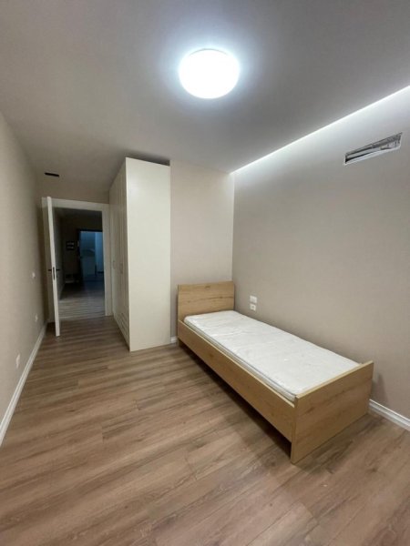 Apartament ne shitje!