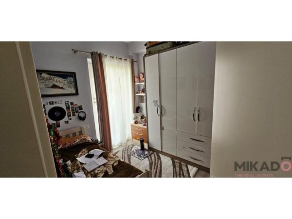 Shitet Apartament 3+1 tek Kompleksi "Mangalem", Ali Dem!