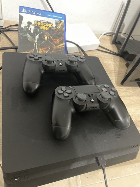 Shitet PS 4