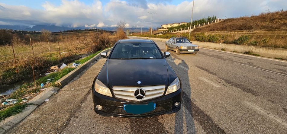 Shitet Mercedez Benz C-Class viti 2008 look AMG Panorame