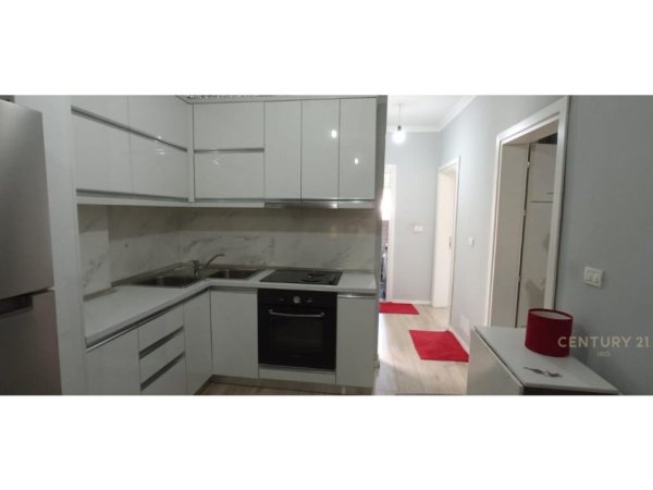 APARTAMENT 2+1 ME QERA TEK RR. ELBASANIT!