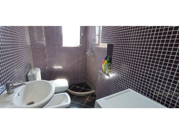 APARTAMENT 2+1 ME QERA TEK RR. ELBASANIT!