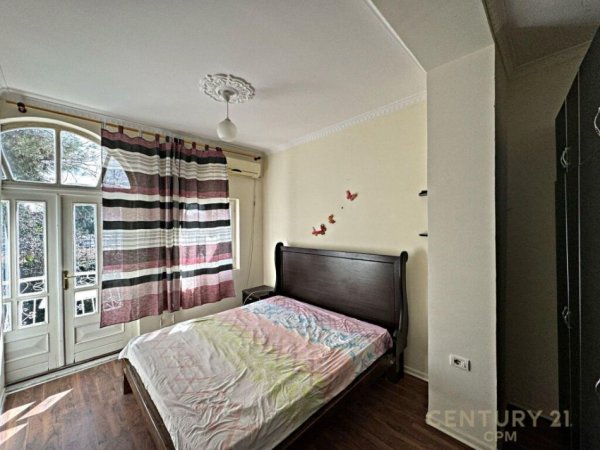 Apartament 2+1 per qira tek spitali QSUT!