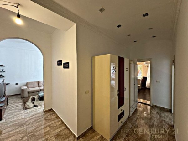 Apartament 2+1 per qira tek spitali QSUT!