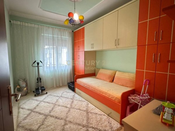 JEPET ME QIRA APARTAMENT 2+1+2 NE ASTIR