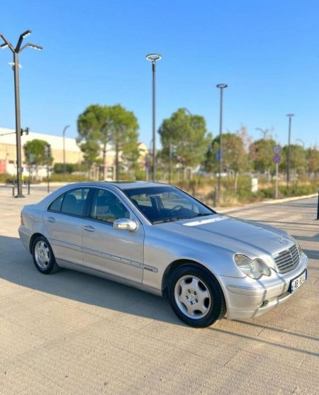 🌟Tirane, jepen me qera makina Volkswagen/Audi/Benz duke filluar nga 30 Euro/dita